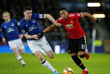 Martial lập công, MU giành 3 điểm trước Everton
