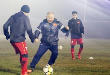 Báo Hàn giải thích lý do gọi Park Hang Seo là Guus Hiddink Việt Nam