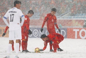 Xuân Trường bật mí lời động viên giúp Quang Hải lập siêu phẩm ở CK