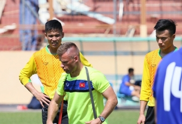 Thủ môn CLB Hà Nội lỡ lên tuyển U23 Việt Nam theo cách khó đỡ