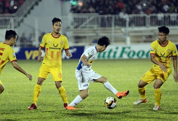 BXH V-League ngày 1/4: HAGL có bước nhảy vọt