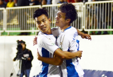 Văn Toàn nổ súng, HAGL có chiến thắng đầu tiên ở V-League