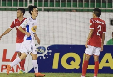 Văn Toàn lập cú đúp, HAGL hủy diệt Quảng Ninh