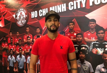 Hữu Thắng mang đồng đội cũ của Ronaldinho về TP.HCM