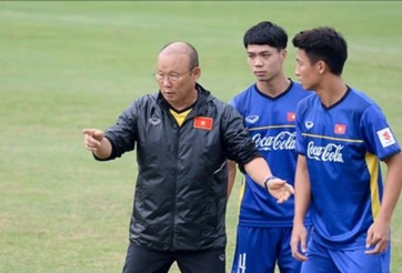 Báo châu Á: HLV Park hãy bỏ lối chơi gây hại cho Công Phượng, Xuân Trường...