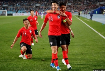 Dẫn 2 bàn, Hàn Quốc vẫn bị Panama cầm hòa đáng tiếc