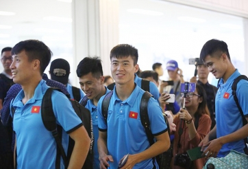 ĐT Việt Nam về nước, HLV Park 'thưởng nóng' cho cầu thủ