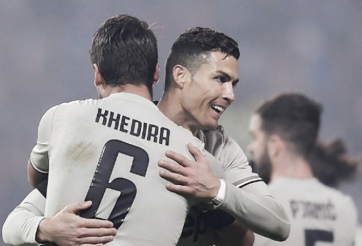 Ronaldo rực sáng, Juventus hủy diệt Sassuolo