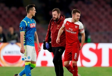 Arsenal trả giá đắt cho tấm vé bán kết Europa League