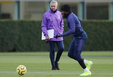 Video buổi tập đầu tiên của Tottenham dưới thời HLV Mourinho
