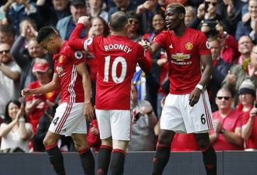 MU bất ngờ 'áp đảo' ĐHTB Premier League vòng 38