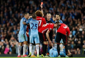 Top 5 đá xấu NHA 2016/17:  Điểm danh thành Manchester