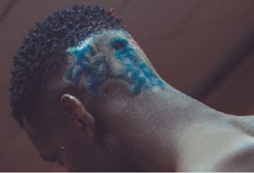 Bất ngờ với kiểu đầu Trung Quốc của sao 'bự' MU