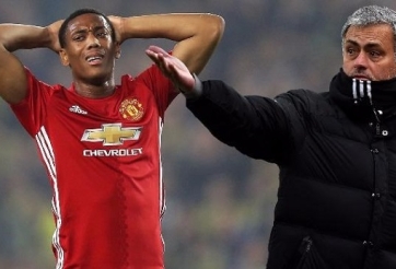 Vì Martial, huyền thoại Arsenal lên tiếng chỉ trích MU