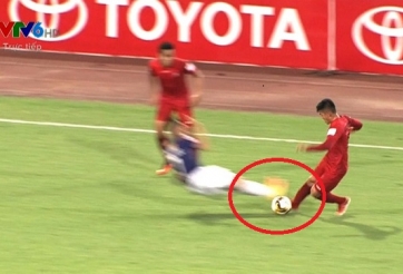 Sầm Ngọc Đức tái hiện kungfu 'đốn củi' của Quế Ngọc Hải