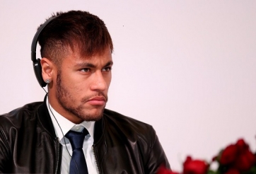 Neymar kiểm tra y tế với PSG, Barca xóa hết hình ảnh liên quan