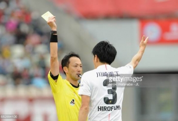 VPF mời trọng tài rút thẻ đỏ nhanh nhất thế giới bắt V.League