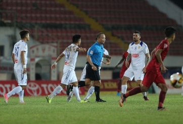 Vì sao trọng tài Việt Nam bắt trận được, trận không?