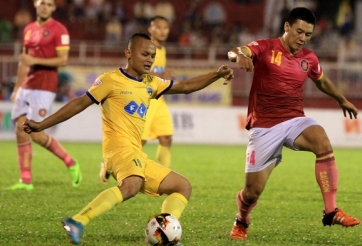 Trợ lý HLV Park Hang Seo chấm tiền vệ hay bậc nhất Việt Nam?