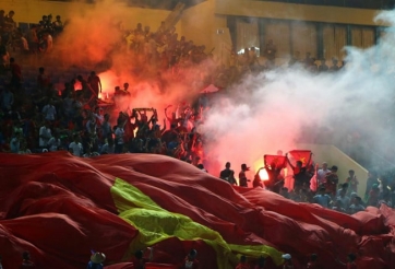 'Quýt làm cam chịu', Campuchia nhận án phạt vì CĐV Việt Nam