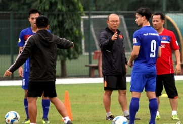 HLV Park Hang Seo 'cấm' ĐTVN sử dụng lối đá thời HLV Miura