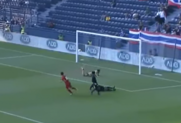 Người Thái 'sốc nặng' sau 2 bàn thắng sớm của Công Phượng