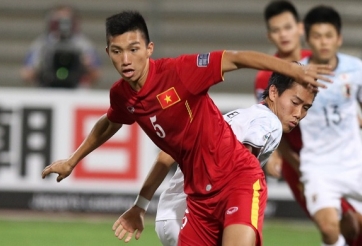 HLV Mai Đức Chung: 'Thầy Park! Đừng thu hẹp tài năng của Văn Hậu'