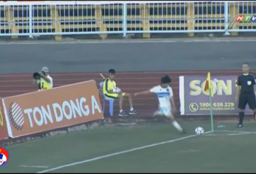 Nhường hẳn thế trận, U21 Yokohama vẫn có bàn thắng ở phút cuối 