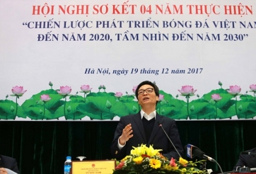 Phó thủ tướng Vũ Đức Đam: 'V.League còn nhường điểm, chia điểm không?'