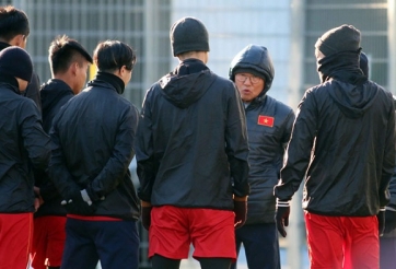 HLV Park Hang Seo bắt học trò quên trận thắng Australia