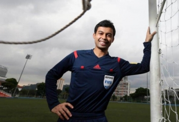 Trọng tài thổi penalty U23 VN có quyết định bất ngờ sau trận