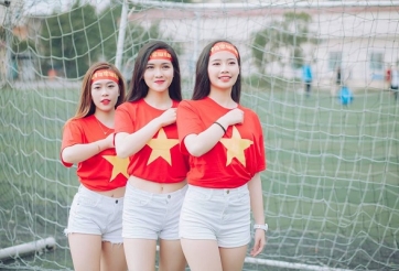 Nữ sinh Hải Phòng tiếp sức U23 VN đá chung kết U23 Châu Á