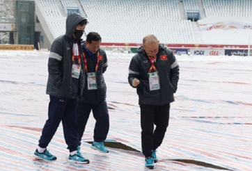 HLV Park Hang Seo chuẩn bị xong cách đối phó với mưa tuyết