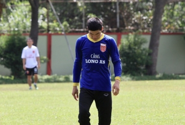 Thủ môn khiến BĐVN nổi tiếng thế giới mong được VFF giảm án