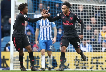 Cech mắc sai lầm, Arsenal ôm hận trước Brighton