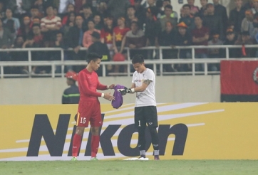 CLB Việt Nam gặp vận đen tại AFC Cup, sử dụng Quế Ngọc Hải bắt gôn?