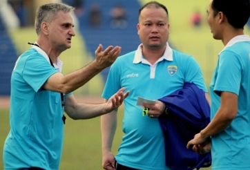 HLV Mihail tố bị cầu thủ 'phản', lãnh đạo FLC Thanh Hóa nói gì?