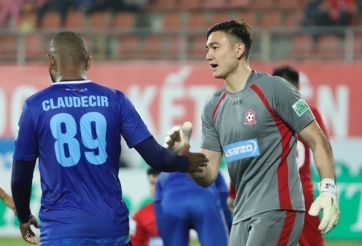 HLV đội khách ca ngợi thủ môn ĐT Việt Nam bắt quá xuất sắc