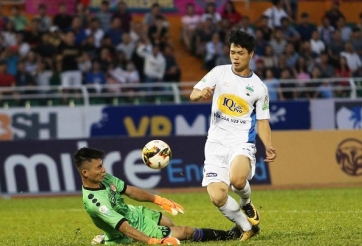 Bỏ lời nói Bầu Đức sau lưng, Công Phượng trở lại rất ấn tượng