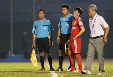 HLV Lê Thụy Hải trả lời vụ Công Vinh không muốn đi tiền để đá chính