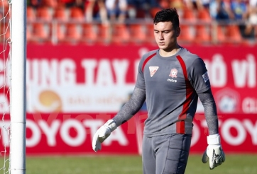 Văn Lâm ghi điểm với HLV Park: 'Không có chuyện tôi may mắn'