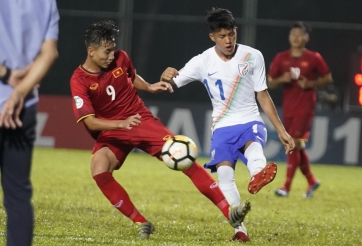 Đá với 10 người, Việt Nam thua đậm Iran ở giải Châu Á
