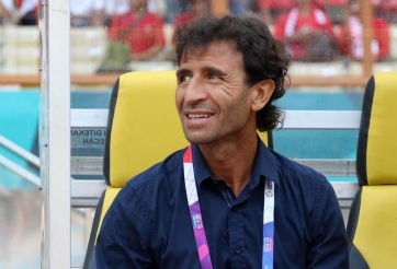 SỐC: HLV 'bỏ trốn' của ĐT Indonesia đòi lương ngang Mourinho