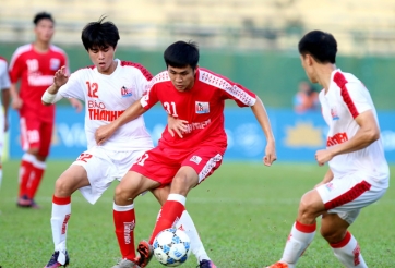 Phan Thanh Hậu lập hat-trick, HAGL đánh bại Viettel