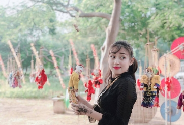 Ngắm vẻ đẹp gây thương nhớ của bạn gái 'Ronaldo' Myanmar