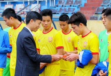 Nhiều cầu thủ ở Việt Nam không được thưởng Tết