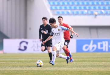 Incheon Utd đánh bại Suwon FC ở trận mở màn R League