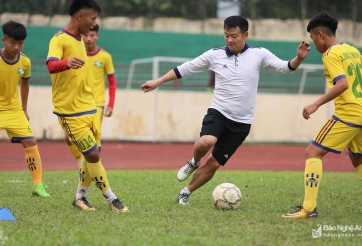 Văn Quyến tái xuất, SLNA trình làng lứa trẻ 'khủng' tại VL U15 QG