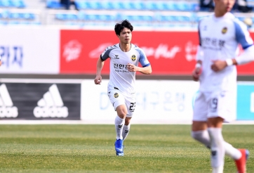 Hôm nay Công Phượng, Xuân Trường và Văn Lâm cùng thi đấu?