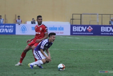 Thành Chung tỏa sáng, Hà Nội hòa nghẹt thở Bình Dương